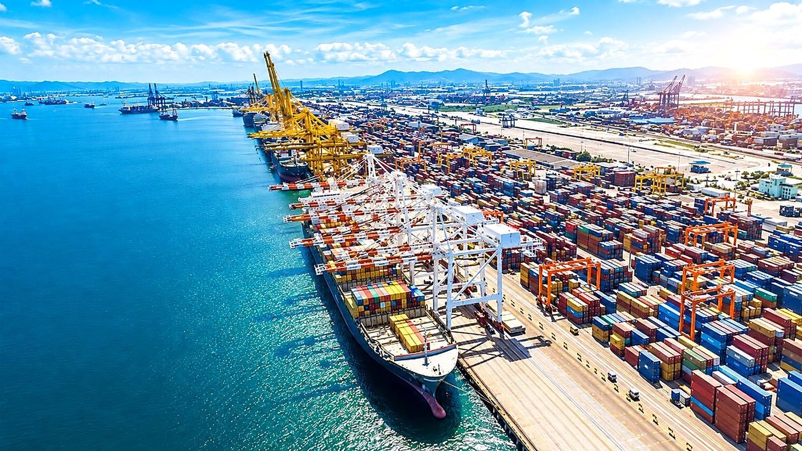 International container port and global trade operations